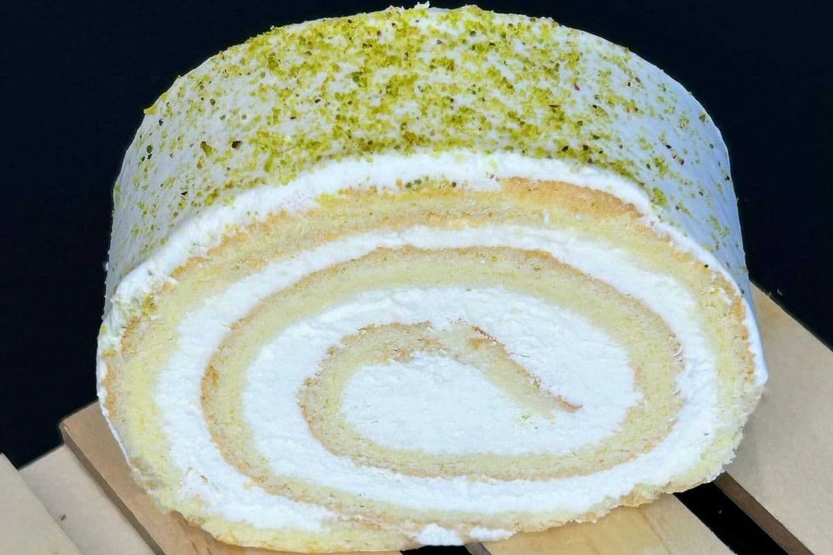 Vanilla Roll Cake