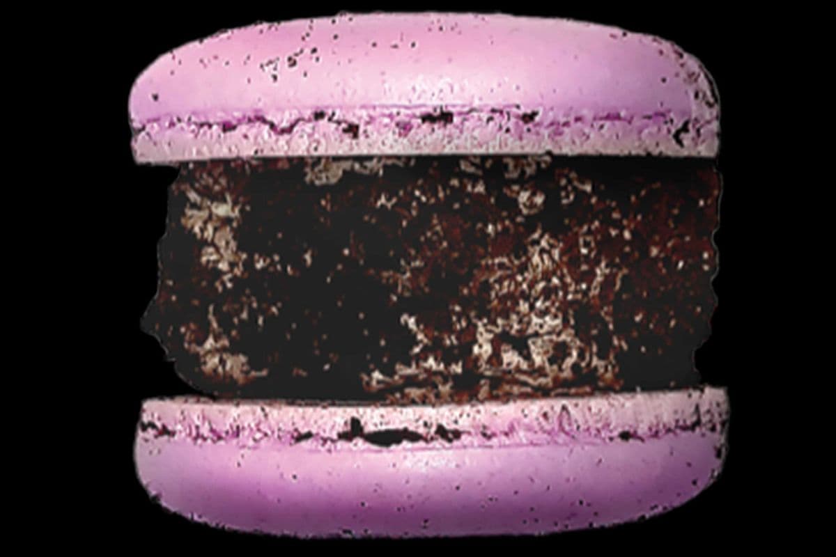 Cookies & Cream Macaron
