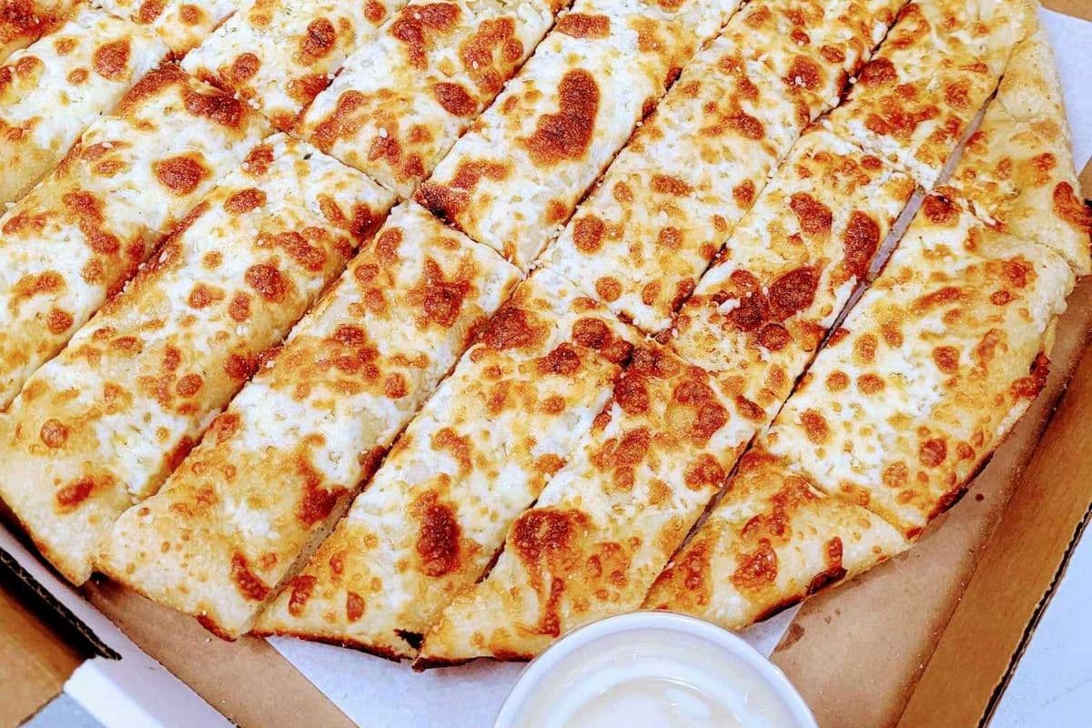 16'' Double-Extra Large Garlic Cheese Sticks