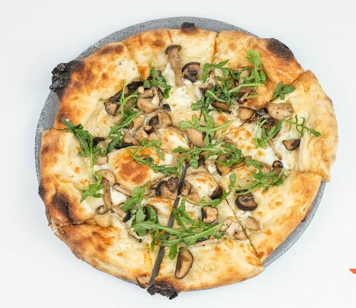 TRUFFLE MUSHROOM PIZZA