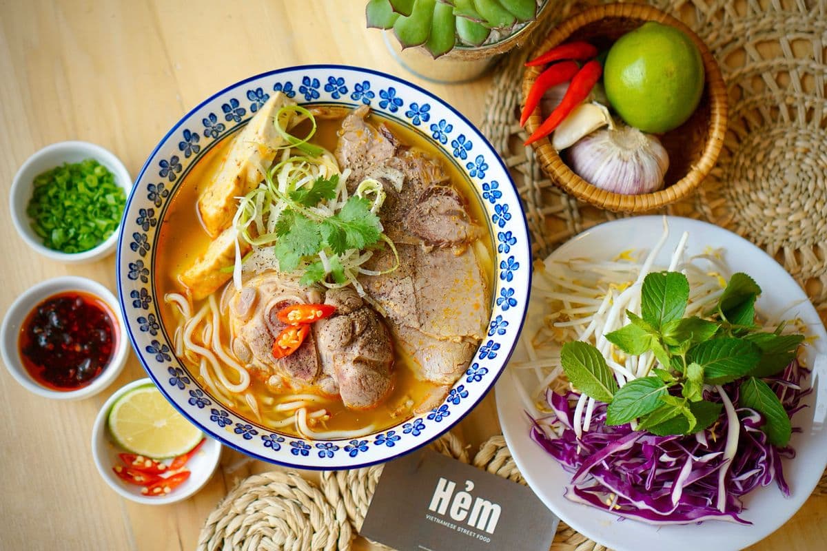 S9. Spicy Hue - Style Beef Noodle Soup / BúnBò Huế