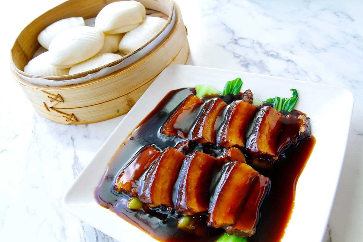 Stewed Pork in Brown Sauce and Steamed Buns (Large) 東坡肉+荷葉夾(大)