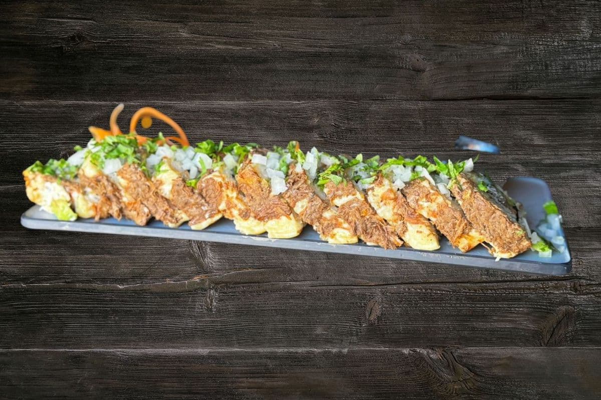 Birria Roll (12 pieces)