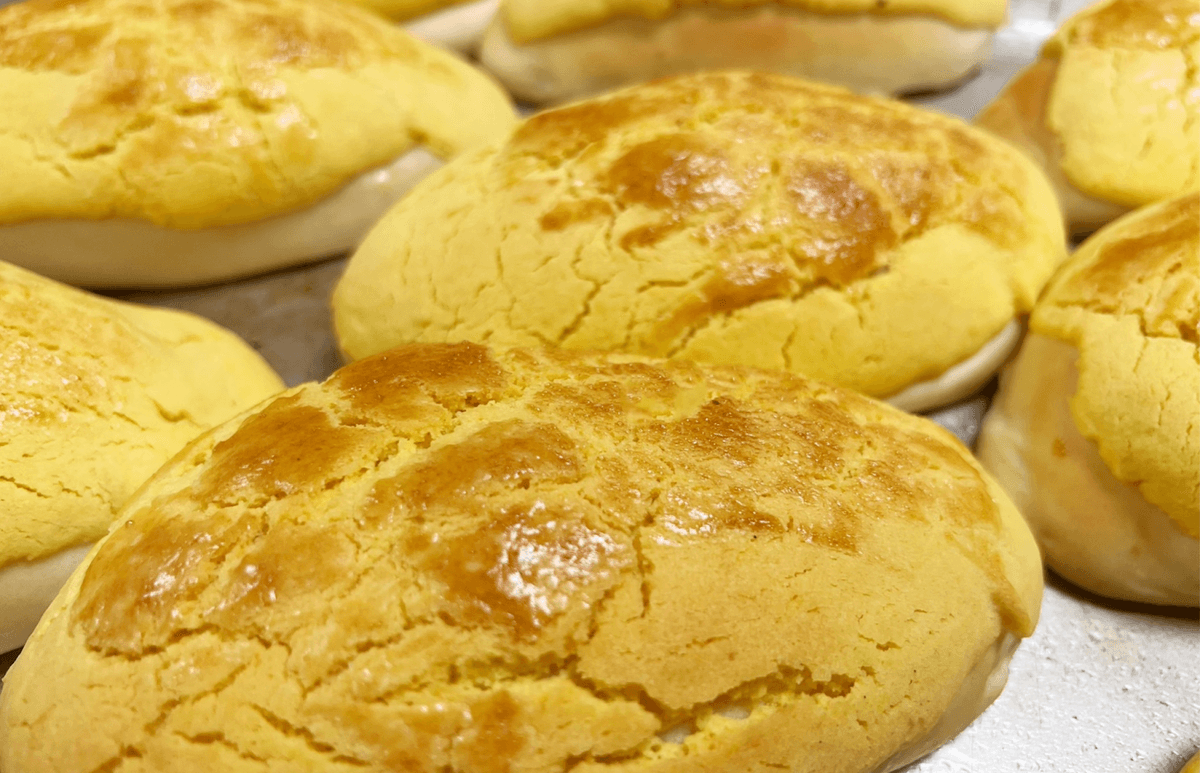 Coconut Pineapple Bun