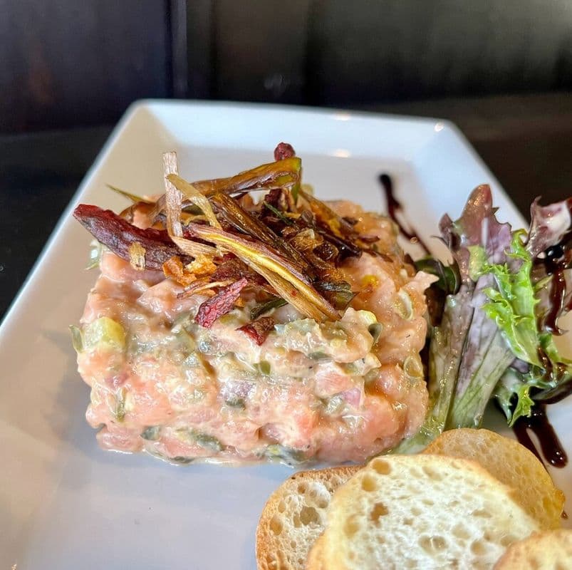 Le traditionnel - Saumon (Repas) / The traditional - Salmon (Meal)