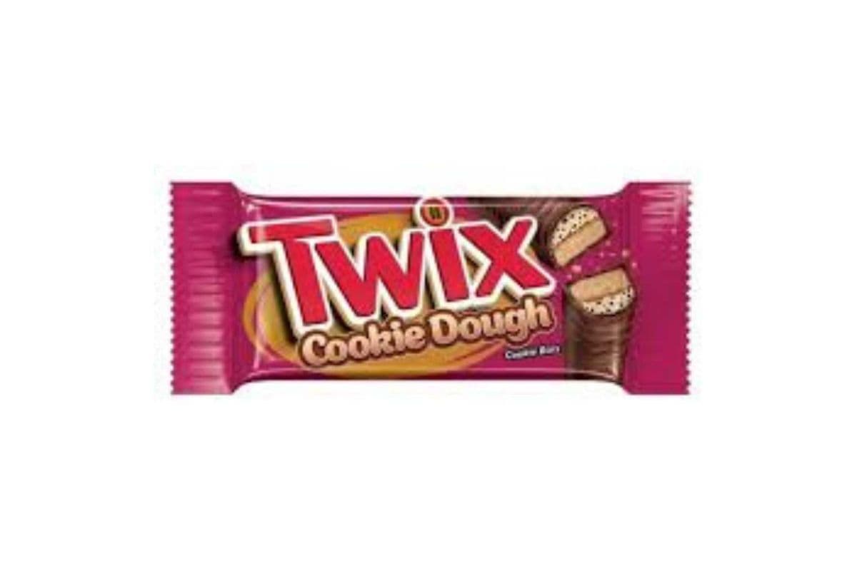 Twix Cookie Dough (38.6g) (200 Cal)