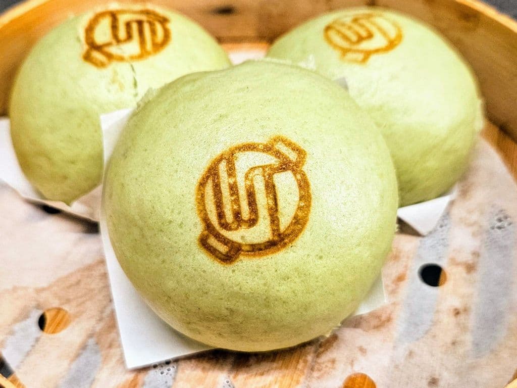 Matcha Custard Bun 抹茶奶皇包