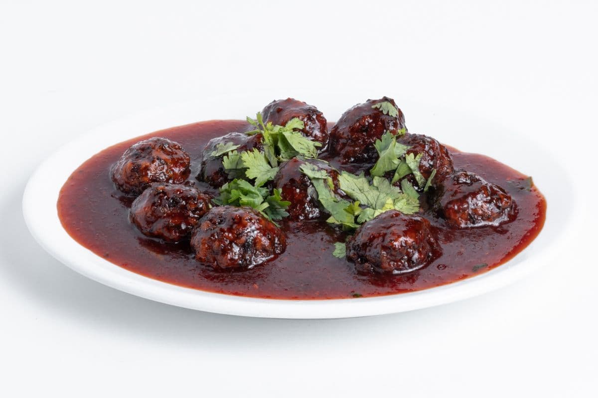 V12. Manchurian Vegetables (Pakora Style) (12 pcs)