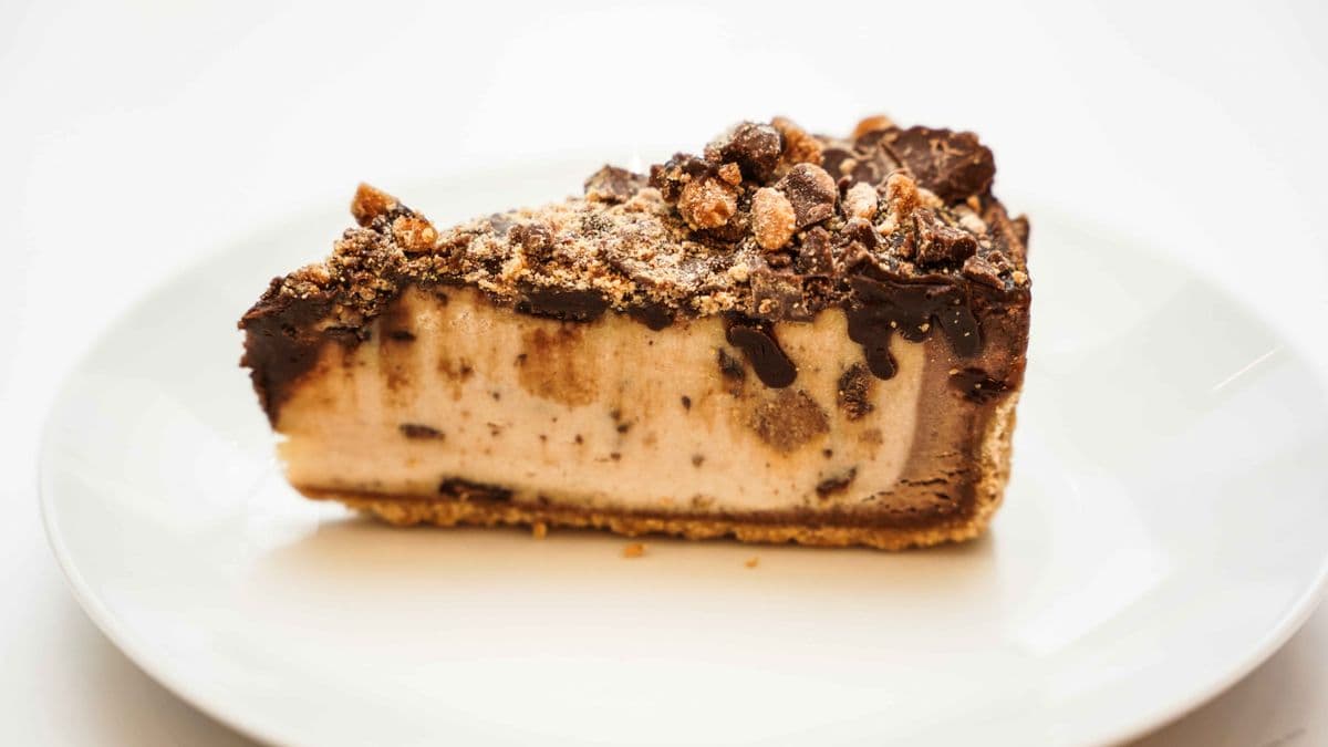 The Cheesecake Factory Bakery Reese's Peanut Butter Chocolate Cheesecake 