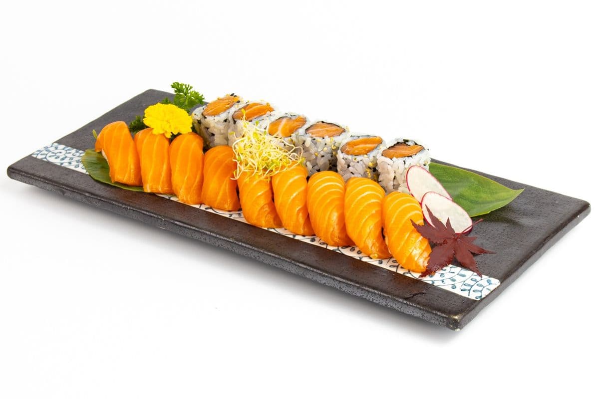 Salmon Sushi Lunch (All Salmon)