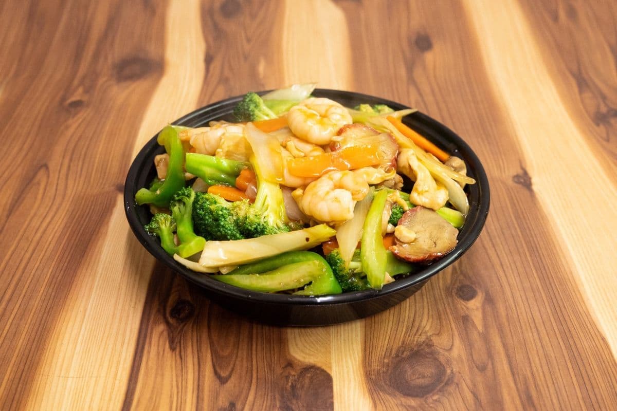 Cantonese-Style Noodles