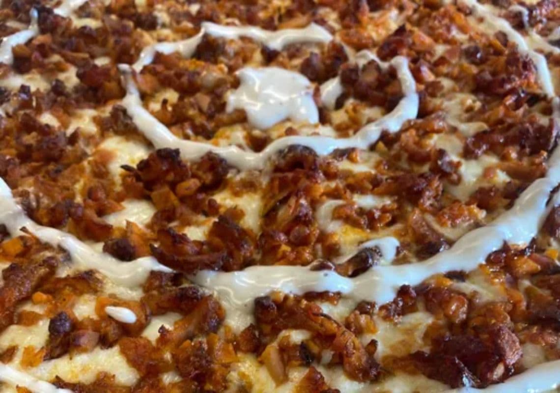14" Wild Buffalo Chicken Pizza