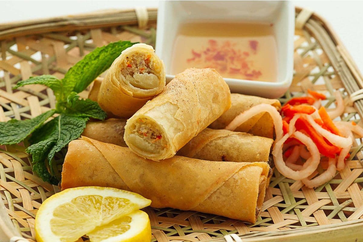Deep Fried Spring Rolls (4 pcs)