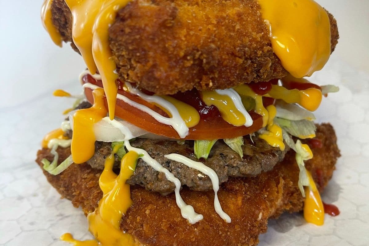 Cheese Explosion Burger Combo 6oz