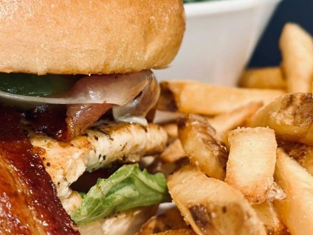 CHICKEN CLUB