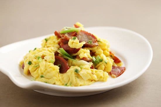 ScrambledEggWithBBQPork 叉燒滑炒蛋