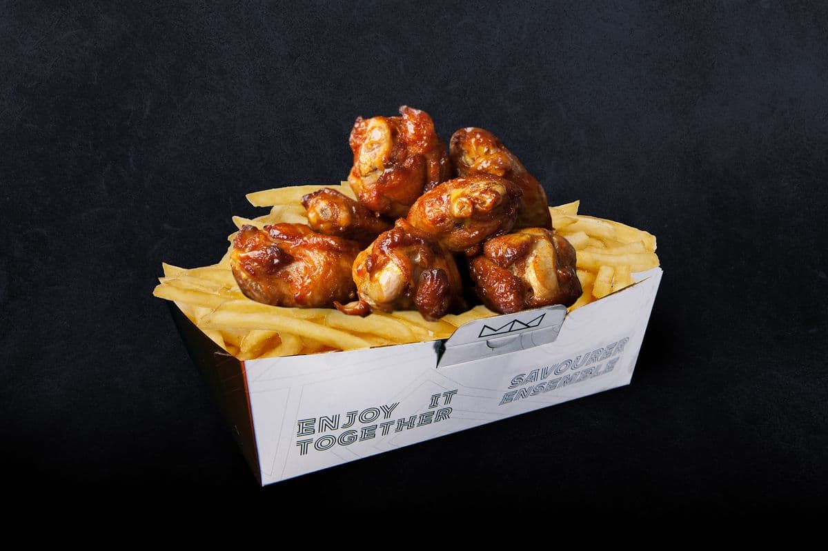 Five Chicken Wings and Fries Trio / Trio de cinq ailes de poulet et frites