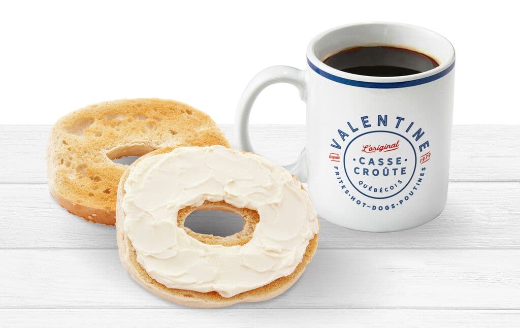 Bagel fromage à la crème café / Bagel with cream cheese and coffee