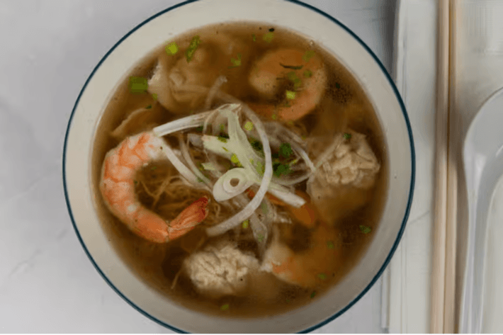 N4 - Noodle Soup with Shrimp and Wonton (Mi Tom Wonton)