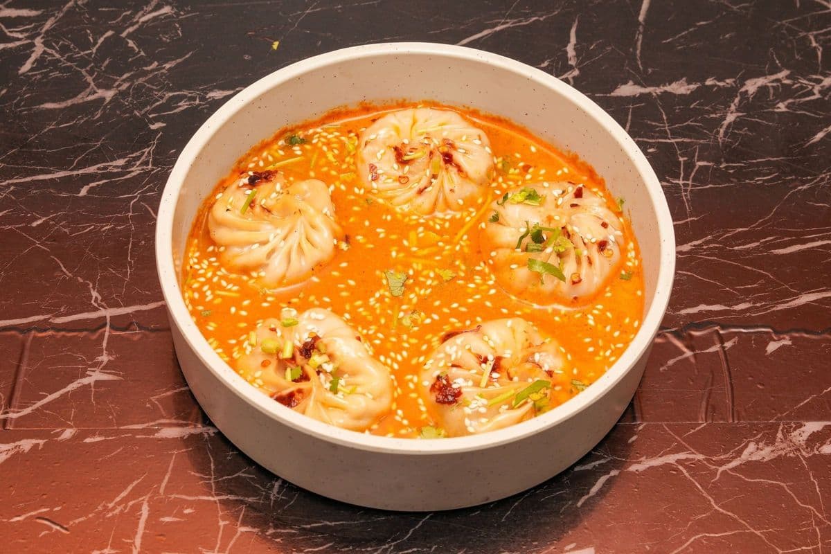 Jhol Momos (Choose Your Flavour)