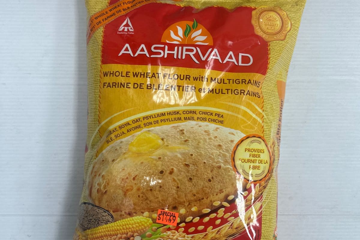 Aashirvaad Whole Wheat Flour with MultiGrains (4.54 kg)