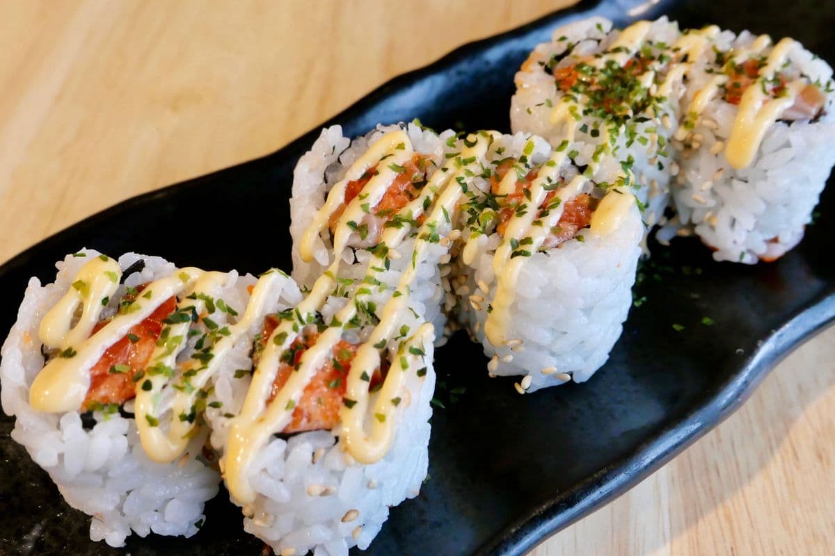 Spicy Salmon Roll