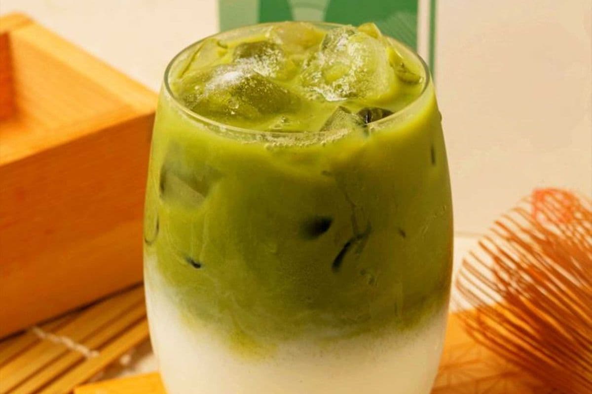 T8. Uji Matcha Milk Tea