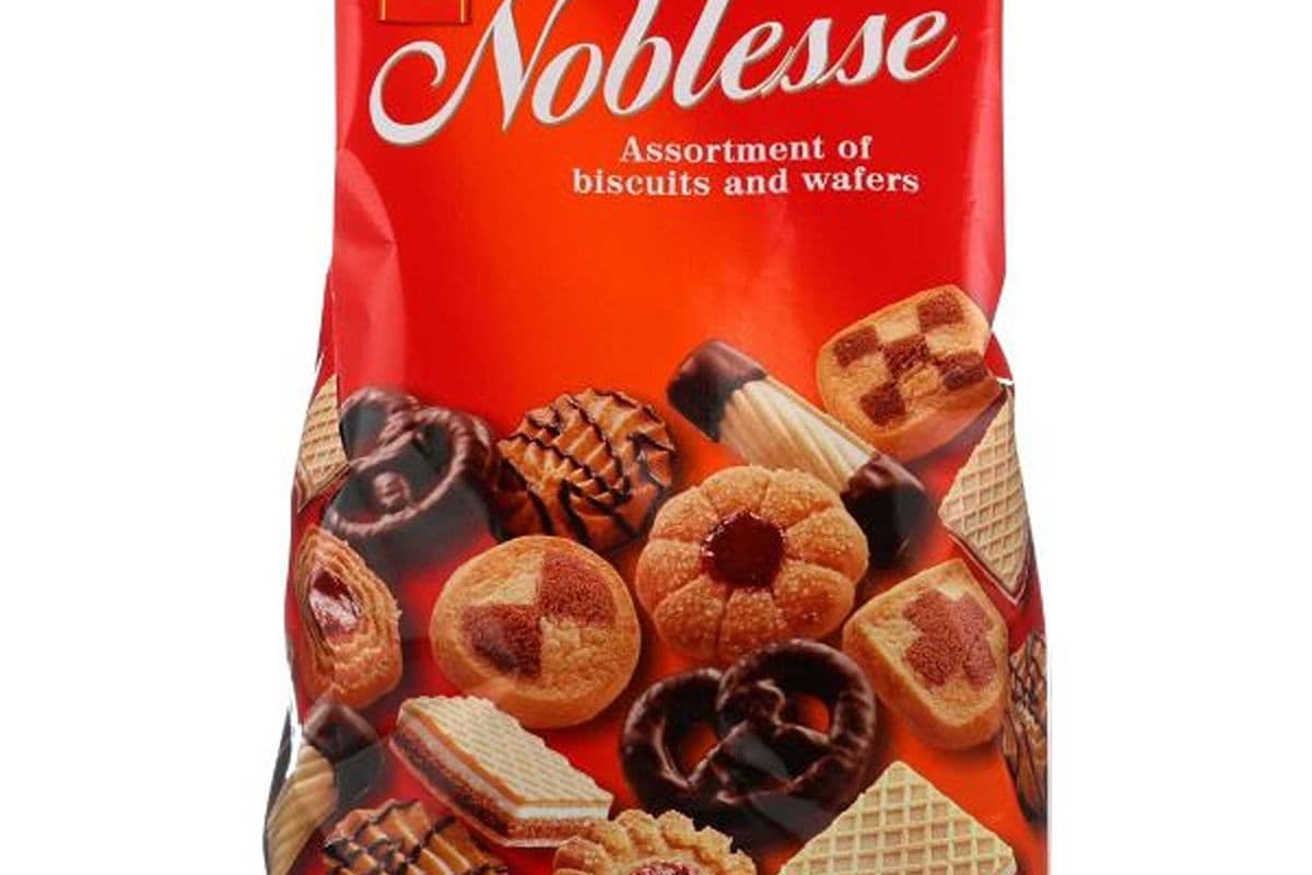 Noblesse biscuits et gaufrettes assortis / assorted biscuits and wafers