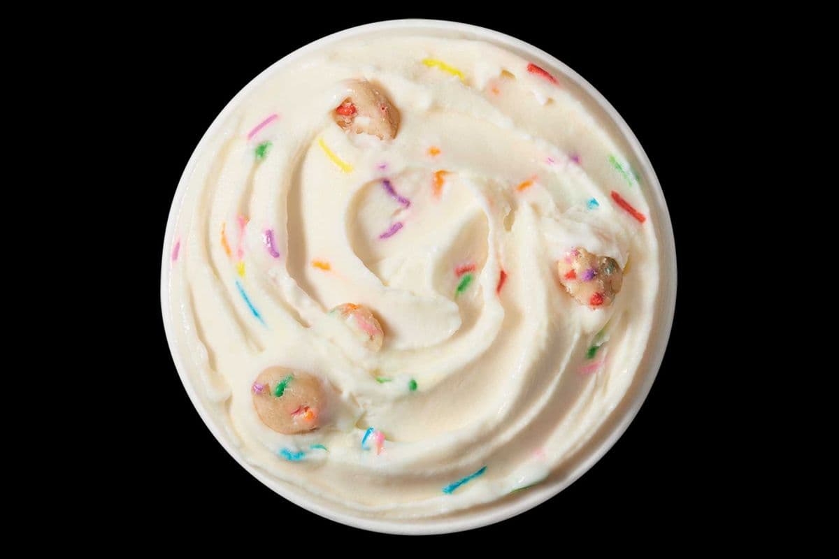 Confetti Cake Blizzard® Treat: