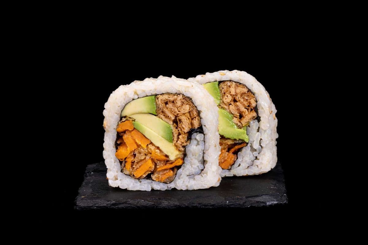 R16. Veggie Garden Roll (8pcs)