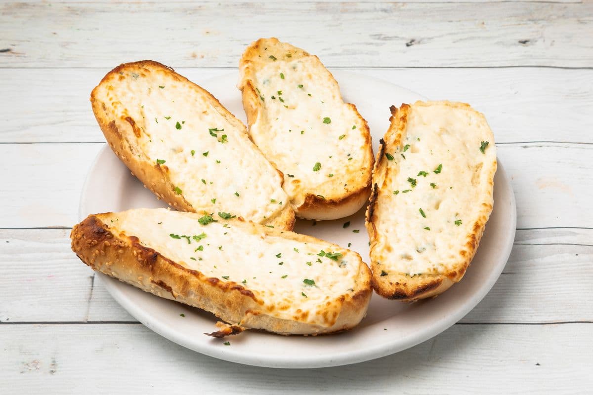 Pain à l'ail gratiné / Garlic Bread au Gratin