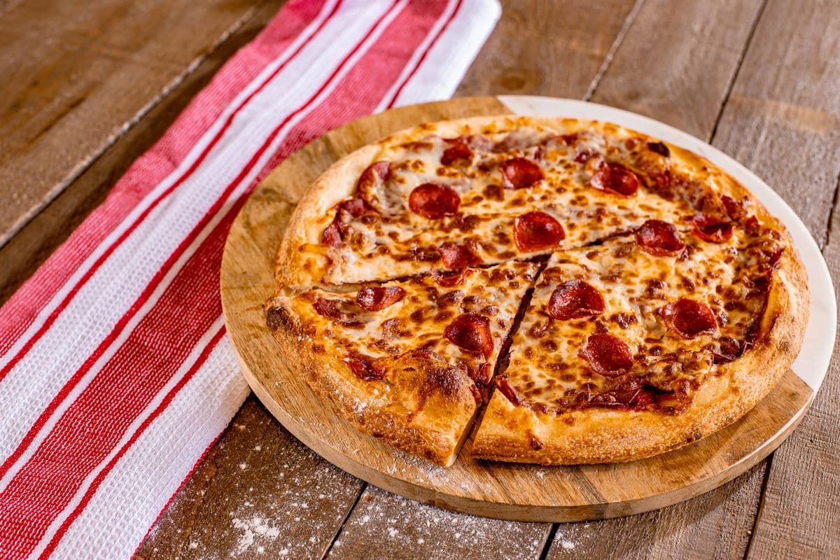 8 po Pepperoni Fromage
