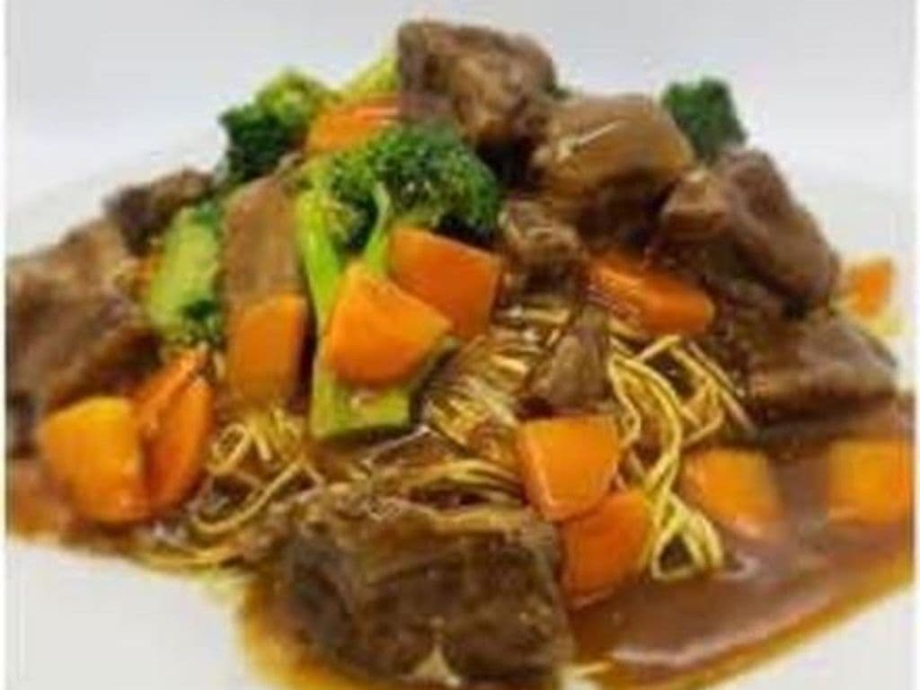 5. Beef Brisket Chow Mein