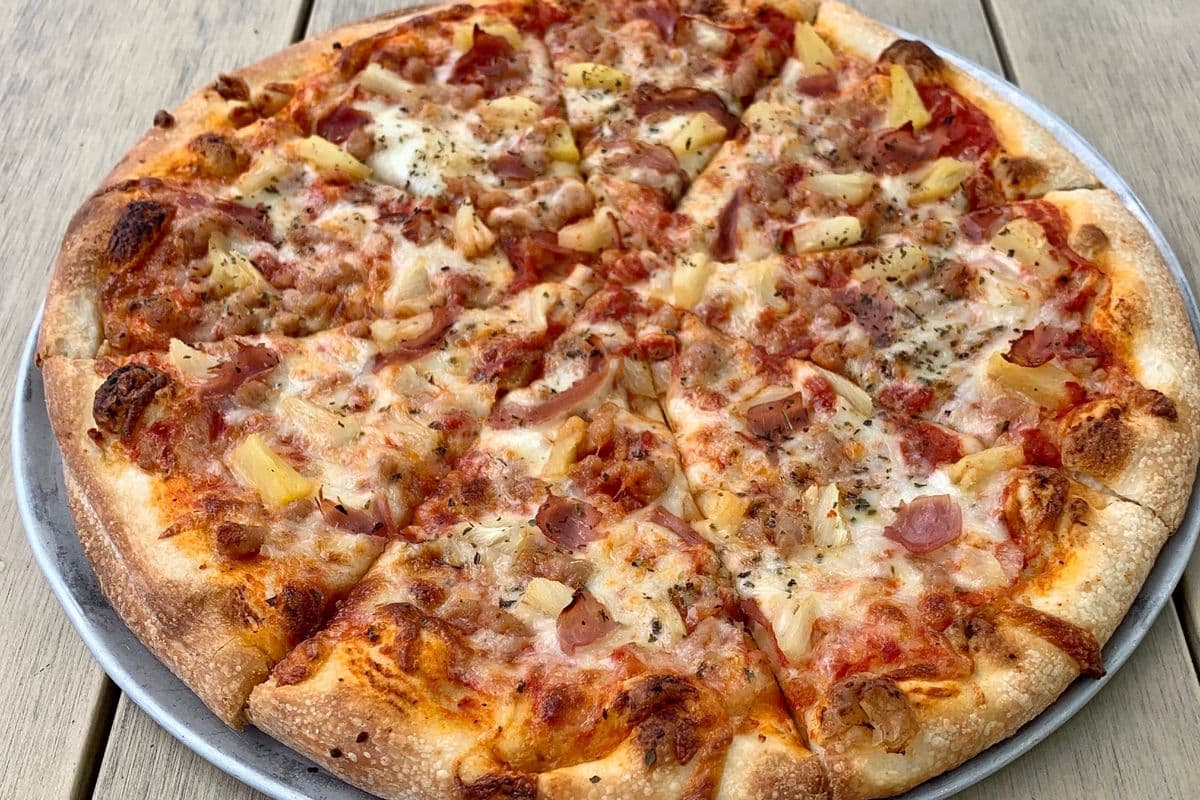 21" Tray Hawaiian Pizza