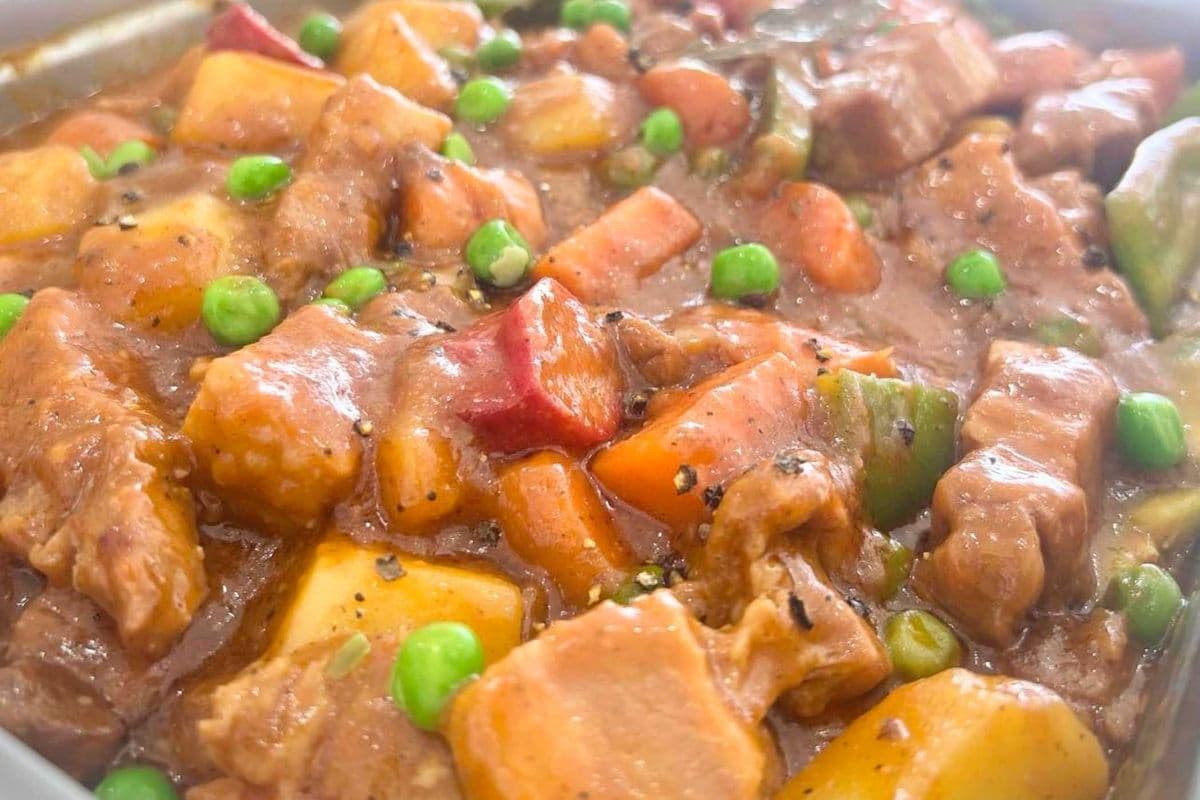 Pork Menudo (Aluminum Tray )