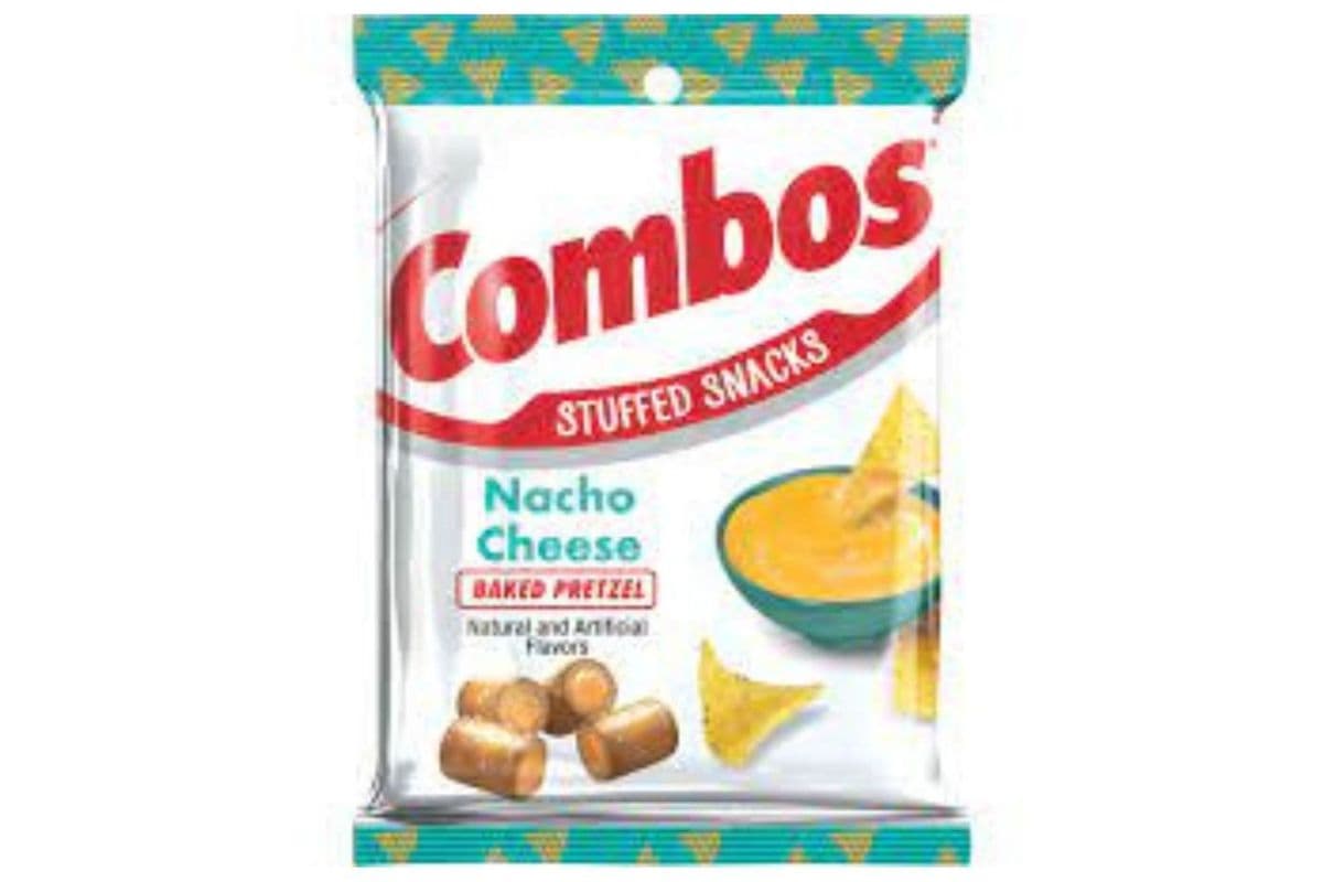 Combos Nacho Cheese Baked Pretzel Stuffed Snacks (178.6 g)