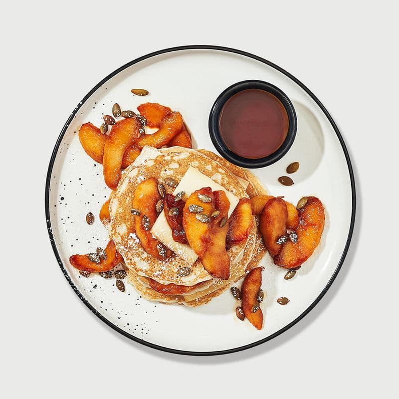Pancakes 5 Étages au Fromage OKA et aux Pommes / Stack Of 5 Pancakes With Oka Cheese & Apples