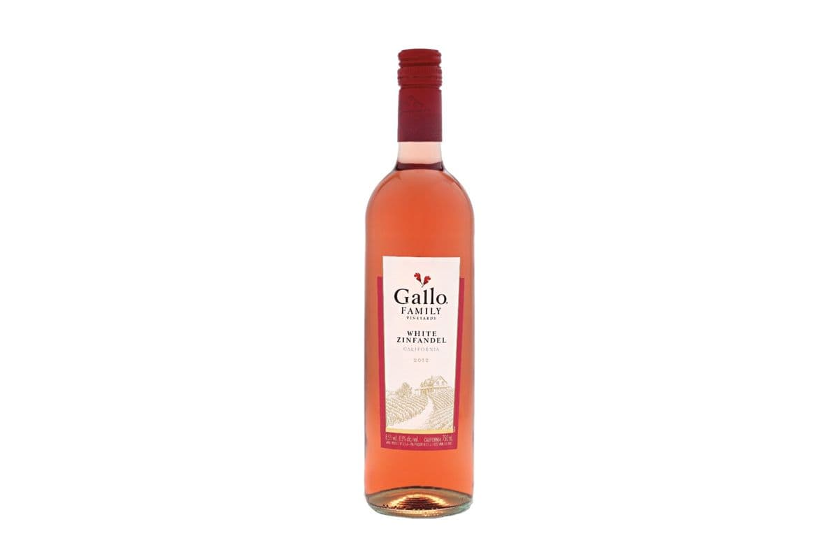 E & J Gallo White Zinfandel (750 ml)