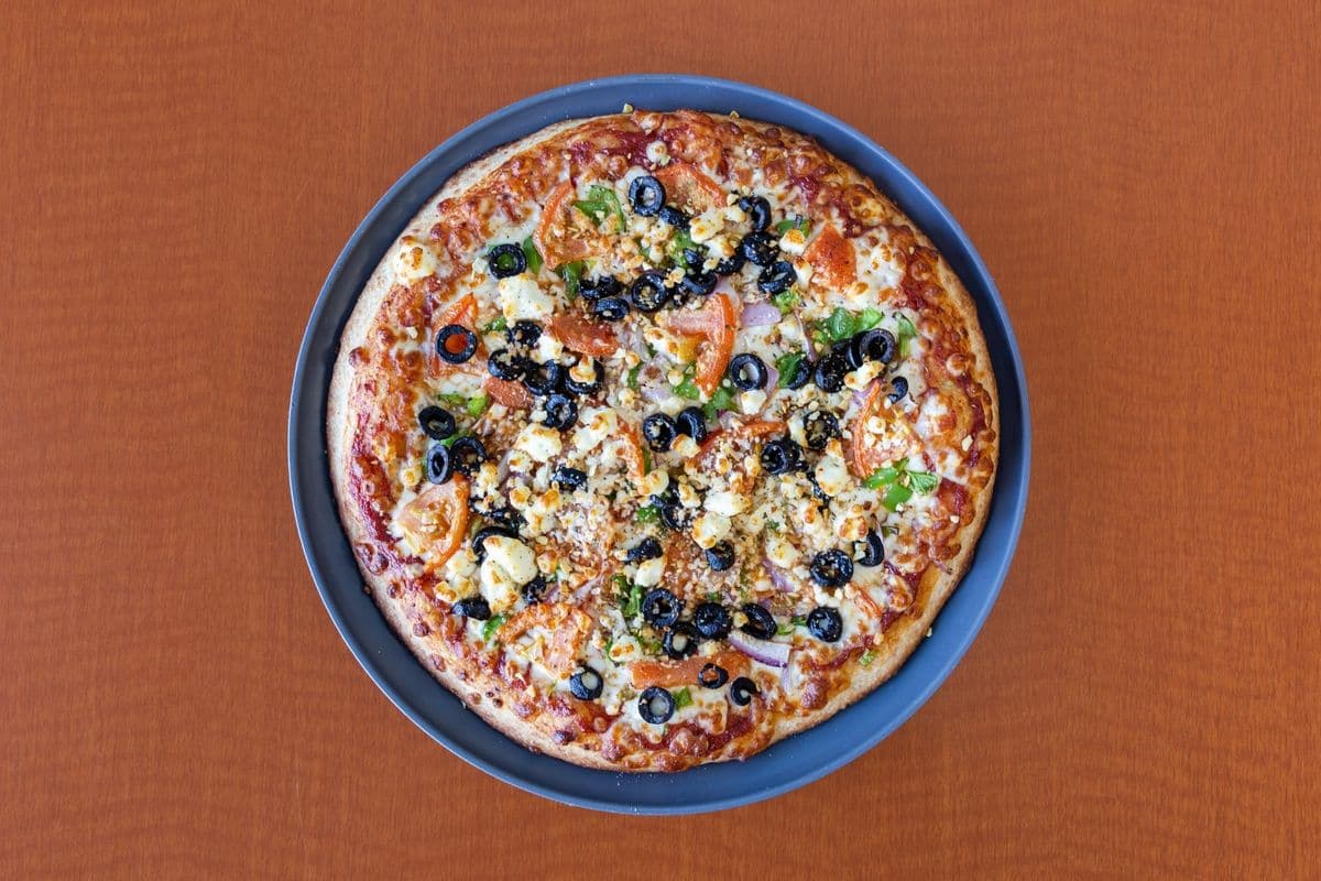 Extra-Large Mediterranean Pizza