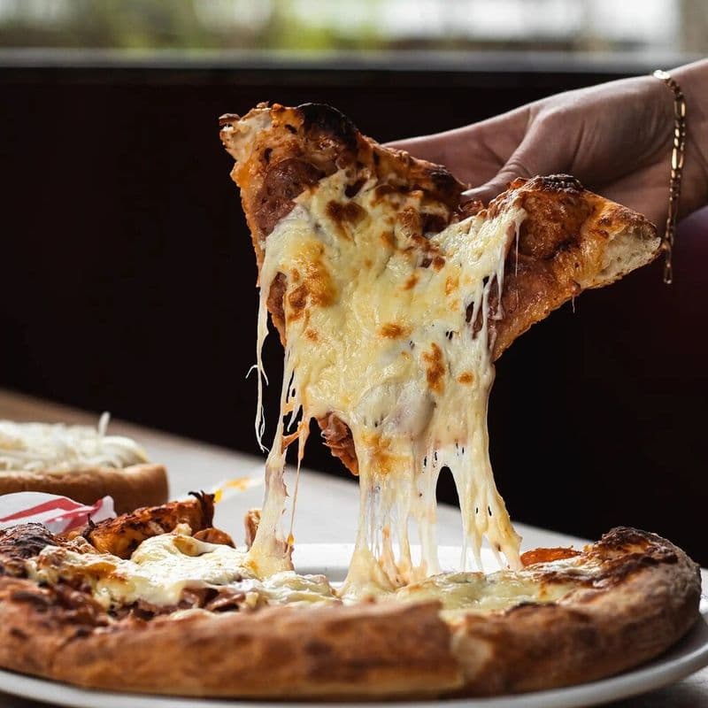 Vegetarian Pizza / Pizza Végétarienne