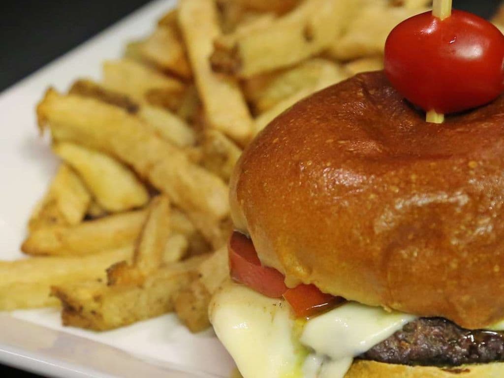 Caprese Burger 