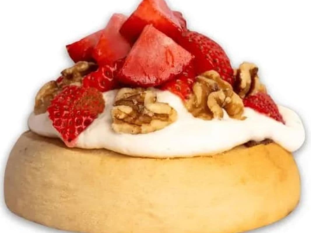 Strawberries & Cream Roll
