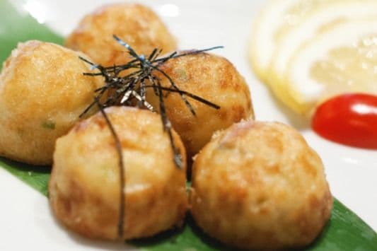 14. Takoyaki - Octopus (6 pcs)