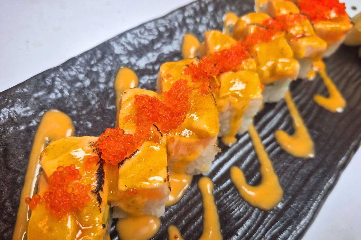 Salmon Oshi