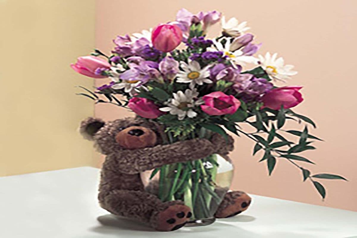 Teddy Time Valentine - Holding Vase