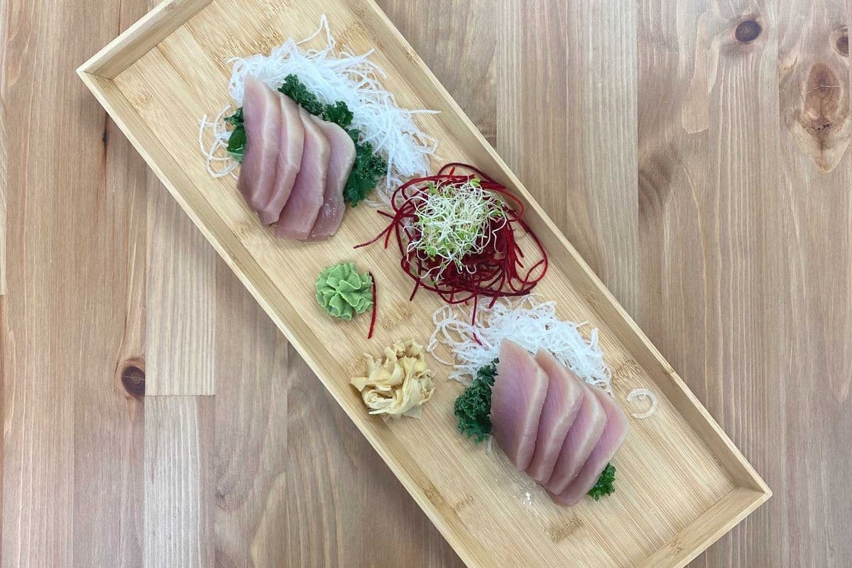 Tuna Sashimi / Full (8pcs)