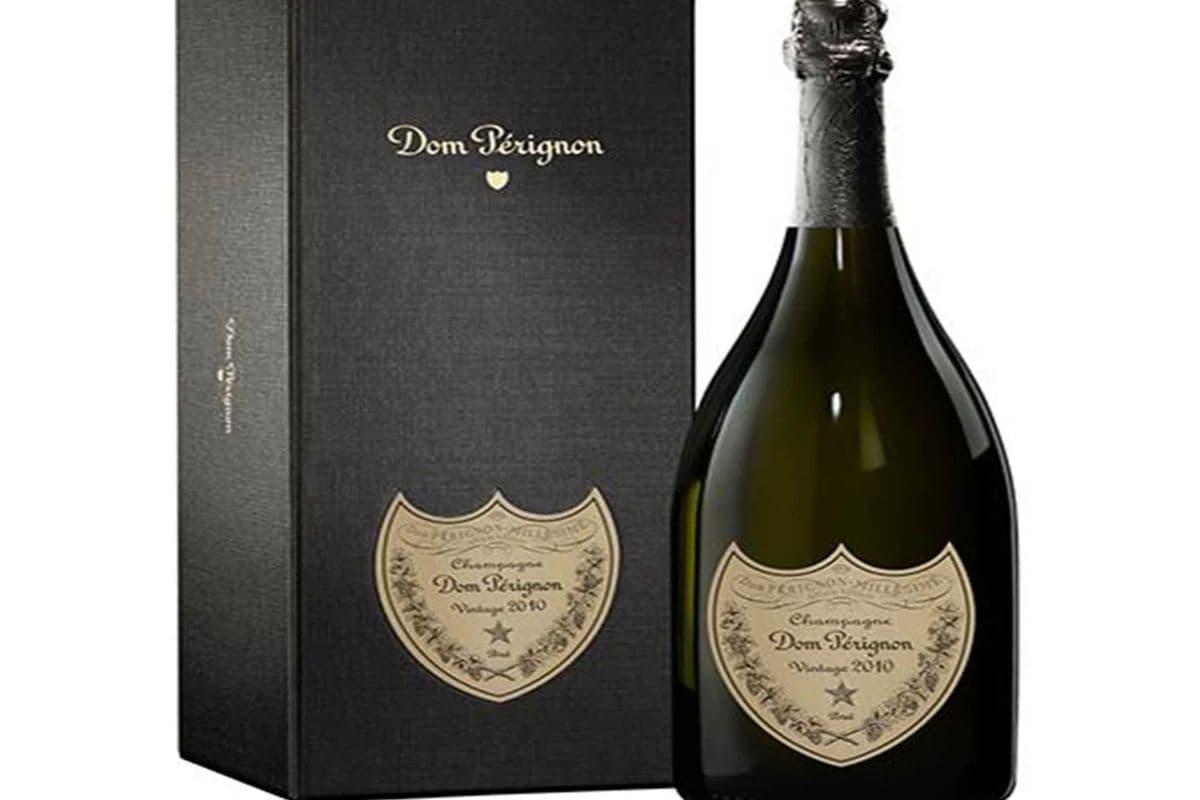 DOM PERIGNON CHAMPAGNE (1 x 750 ML) (1 x 750 ML )