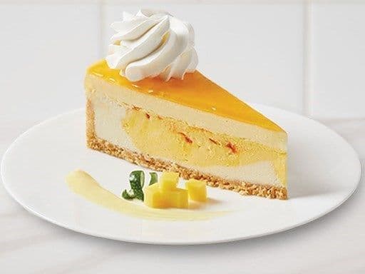 Mango Lime cheesecake slice / Tranche de Gâteau au Fromage mangue lime