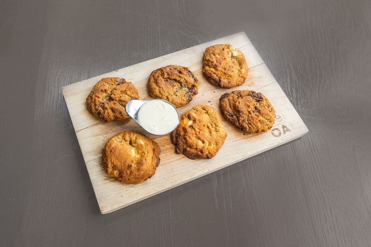 Fresh Baked Cookies (6 pcs)