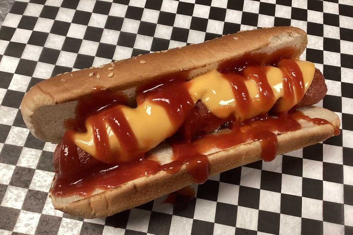 SALS CHEESE HOT DOG(LEAVING SOON)